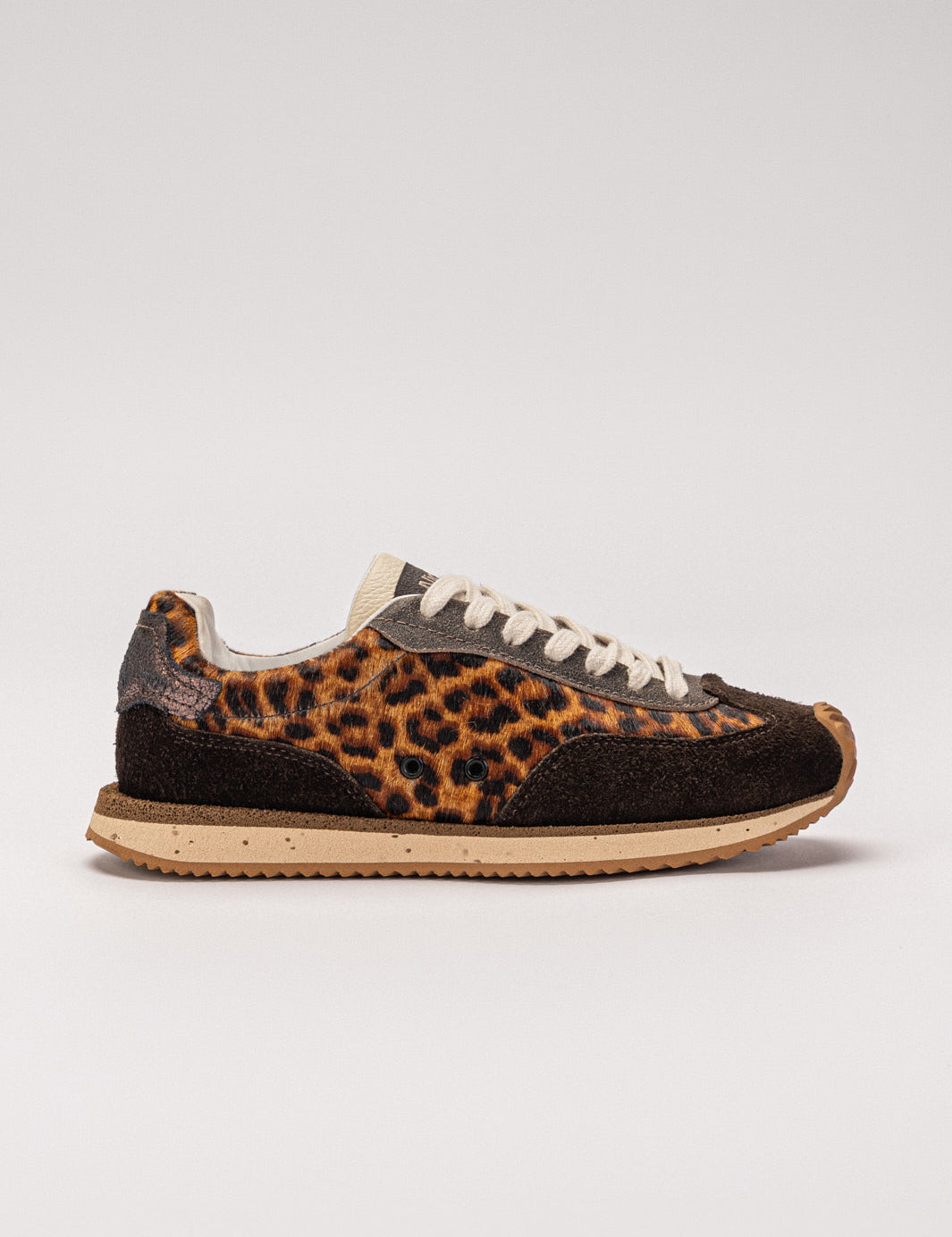 Sneaker N.1 Faune Brown — couro cowhide estampado de onça, feito no Brasil
